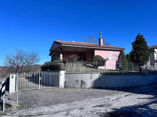 Villa Indipendente in vendita a Marche, Macerata