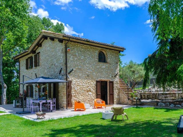 Villa Indipendente in vendita a Marche, Macerata