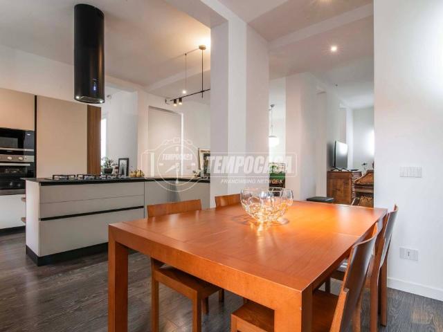 Villa Indipendente in vendita a Campo Sportivo-Colombara, Saronno