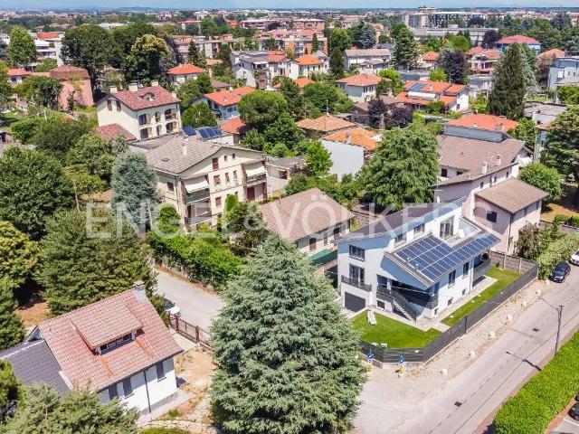 Villa Indipendente in vendita a Stella, Saronno