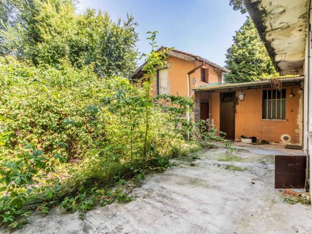Villa Indipendente in vendita a Campo Sportivo-Colombara, Saronno