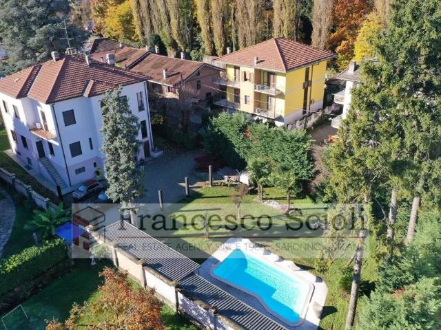 Villa Indipendente in vendita a Santuario, Saronno