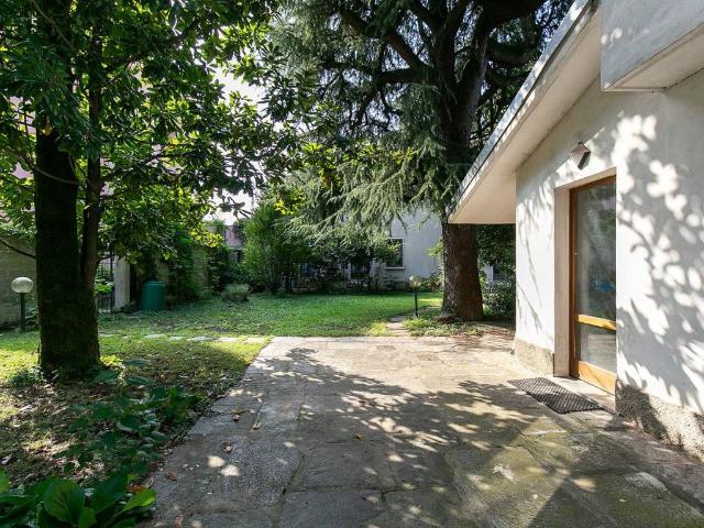Villa Indipendente in vendita a Santuario, Saronno