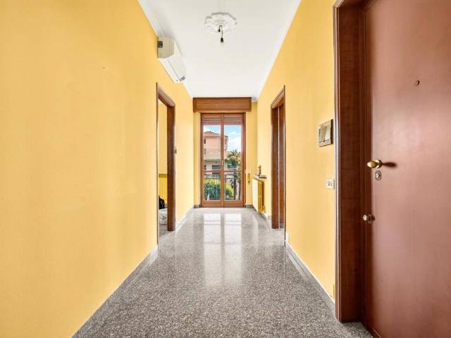 Villa Indipendente in vendita a Campo Sportivo-Colombara, Saronno