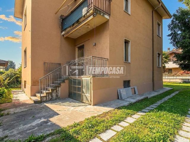 Villa Indipendente in vendita a Campo Sportivo-Colombara, Saronno