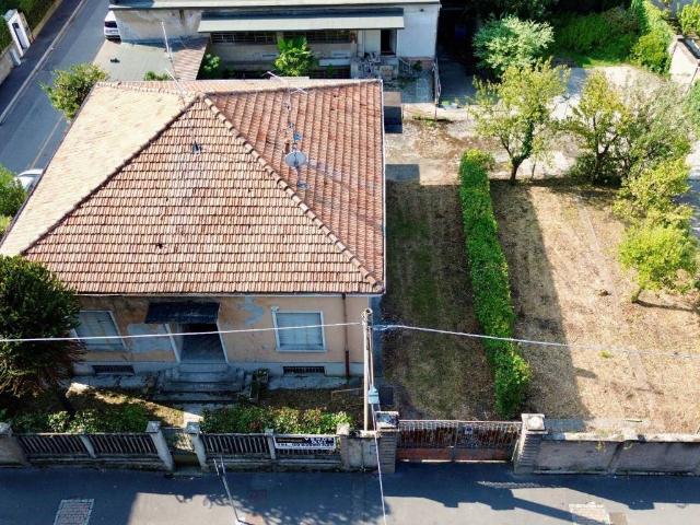Villa Indipendente in vendita a Campo Sportivo-Colombara, Saronno