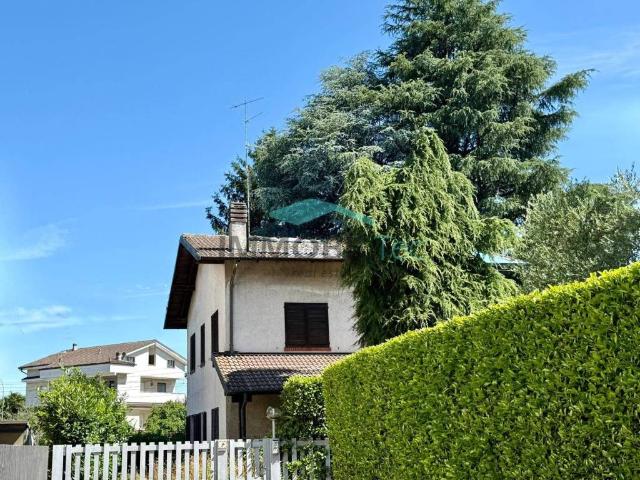 Villa Indipendente in vendita a Stella, Saronno