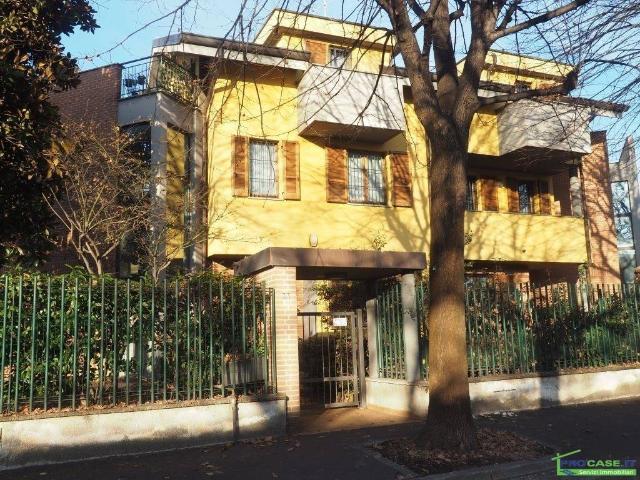 Villa Indipendente in vendita a Campo Sportivo-Colombara, Saronno