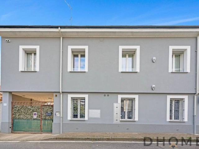 Villa Indipendente in vendita a Santuario, Saronno
