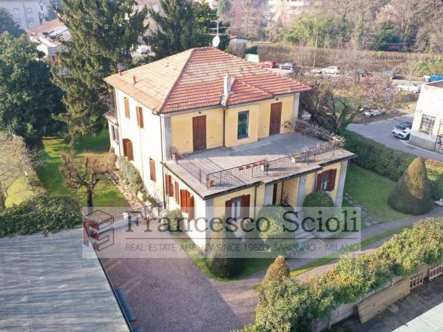 Villa Indipendente in vendita a Volta-Prealpi, Saronno