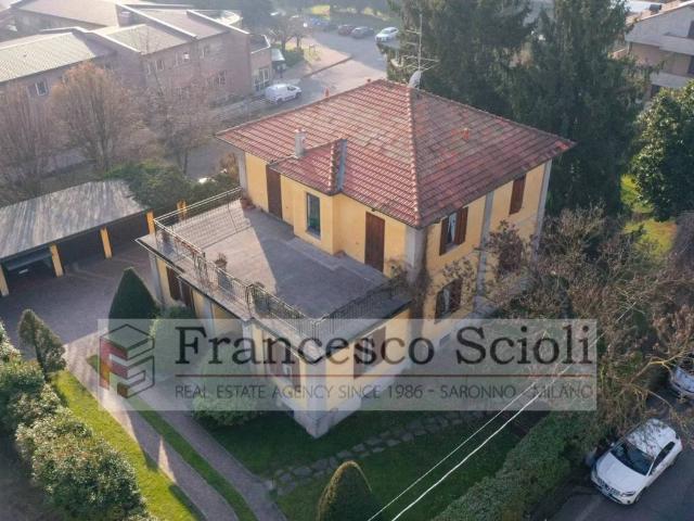 Villa Indipendente in vendita a Volta-Prealpi, Saronno