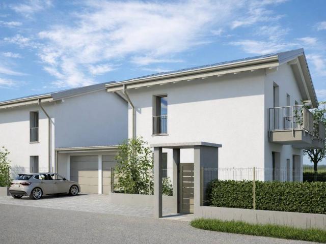 Villa Indipendente in vendita a Campo Sportivo-Colombara, Saronno