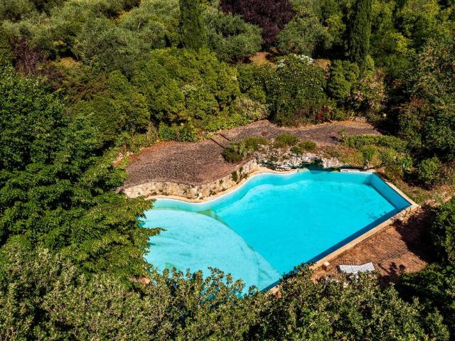 Villa Indipendente in vendita a Valverde, Sarteano