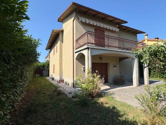 Villa Indipendente in vendita a Sarteano, Toscana