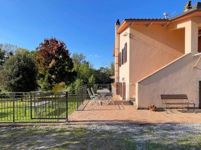 Villa Indipendente in vendita a Sarteano, Toscana