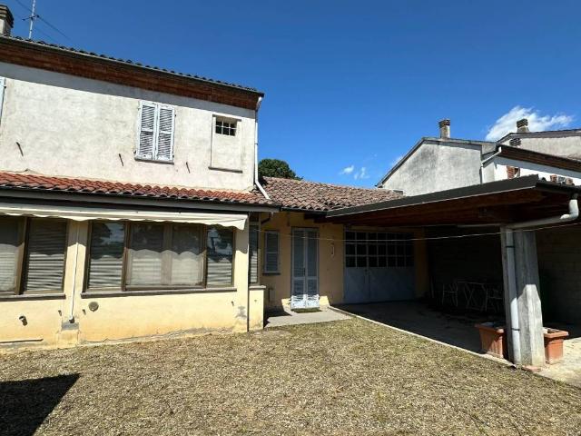 Villa Indipendente in vendita a Sartirana Lomellina, Pavia