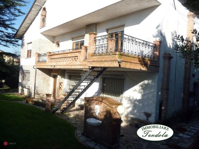 Villa Indipendente in vendita a San Lazzaro, Sarzana