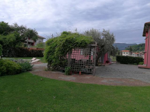 Villa Indipendente in vendita a Bradia, Sarzana