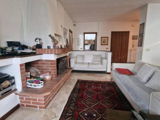 Villa Indipendente in vendita a San Lazzaro, Sarzana