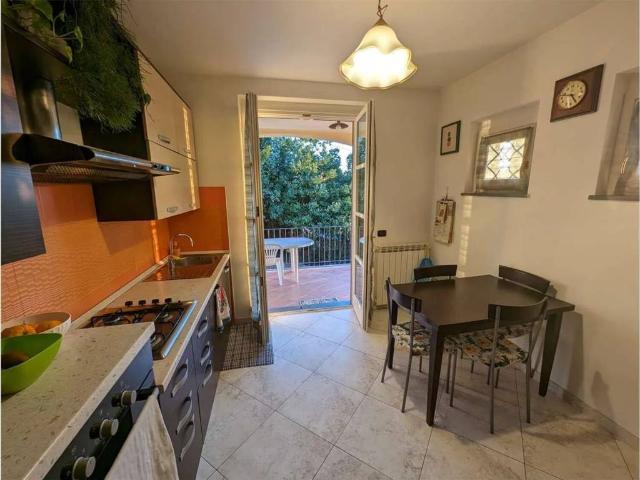 Villa Indipendente in vendita a Bradia, Sarzana