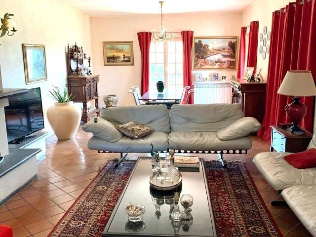 Villa Indipendente in vendita a Bradia, Sarzana