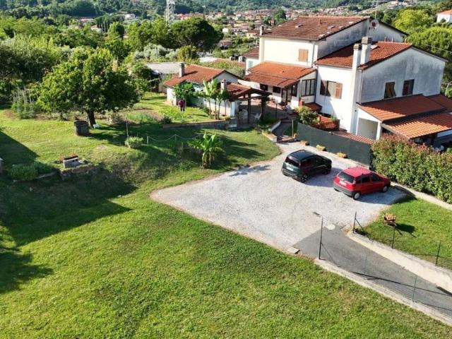 Villa Indipendente in vendita a Unione di comuni Montana Lunigiana, Sarzana