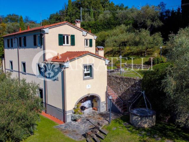 Villa Indipendente in vendita a Bradia, Sarzana