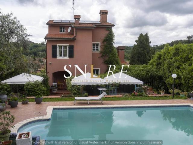 Villa Indipendente in vendita a Sarzanello, Sarzana