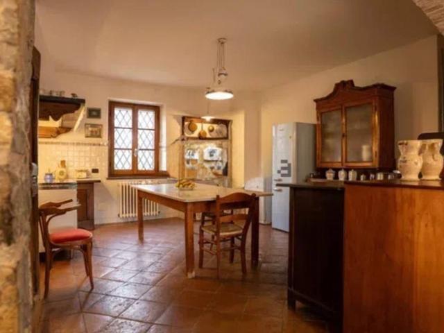 Villa Indipendente in vendita a Unione di comuni Montana Lunigiana, Fosdinovo