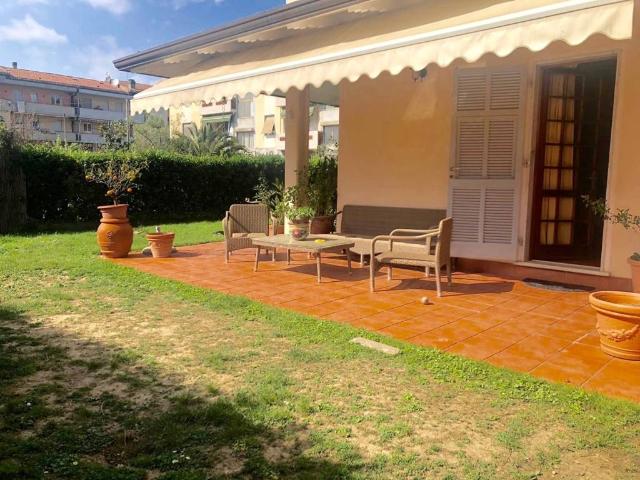 Villa Indipendente in vendita a Bradia, Sarzana