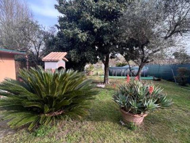 Villa Indipendente in vendita a San Lazzaro, Sarzana