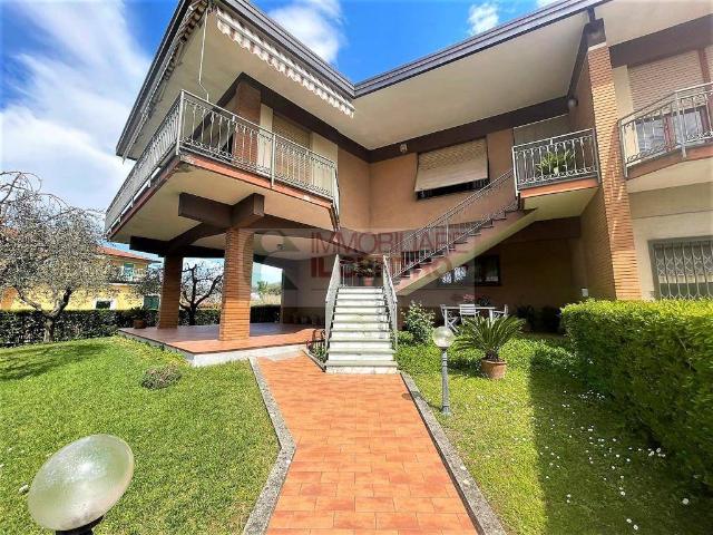 Villa Indipendente in vendita a Grisei, Sarzana