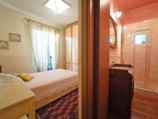 Villa Indipendente in vendita a Nave, Sarzana