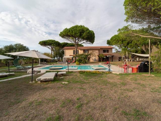 Villa Indipendente in vendita a Cala Di Volpe, Sardigna/Sardegna