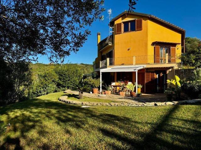Villa Indipendente in vendita a Luna e Sole, Cala Di Volpe