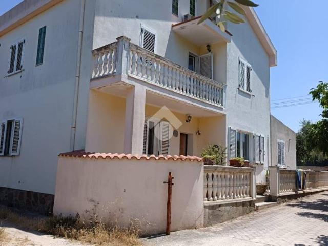 Villa Indipendente in vendita a San Giovanni, Cala Di Volpe