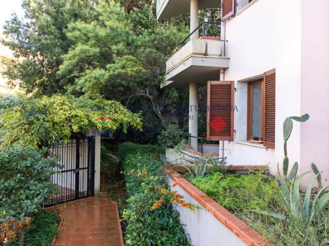 Villa Indipendente in vendita a Luna e Sole, Cala Di Volpe