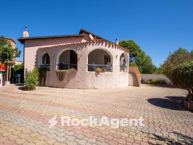 Villa Indipendente in vendita a San Giovanni, Cala Di Volpe