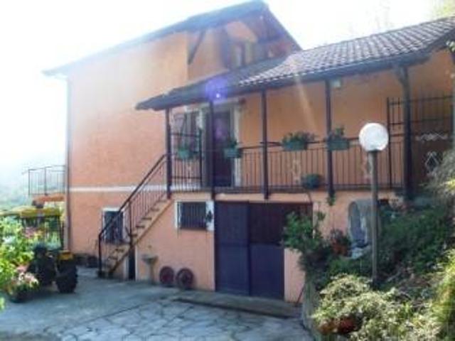 Villa Indipendente in vendita a Bastia Sottana, Sassello