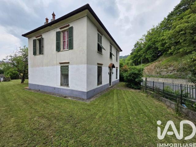 Villa Indipendente in vendita a Bastia Sottana, Sassello