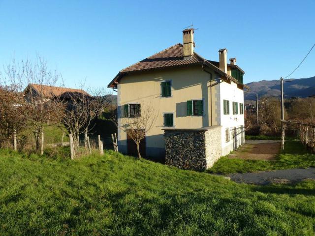 Villa Indipendente in vendita a Bastia Sottana, Sassello