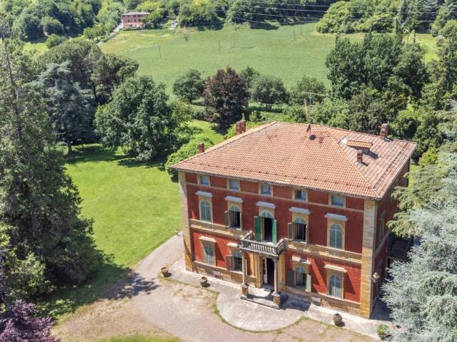 Villa Indipendente in vendita a Unione dei comuni Valli del Reno, Lavino e Samoggia, Sasso Marconi