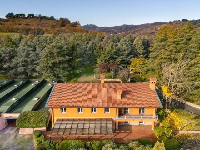 Villa Indipendente in vendita a Unione dei comuni Valli del Reno, Lavino e Samoggia, Sasso Marconi