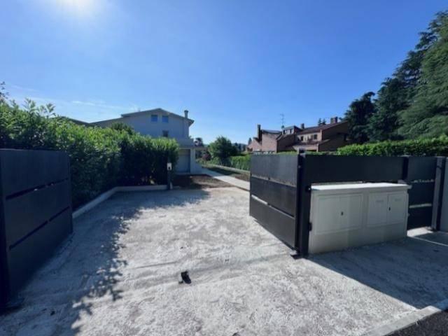 Villa Indipendente in vendita a Unione dei comuni Valli del Reno, Lavino e Samoggia, Sasso Marconi