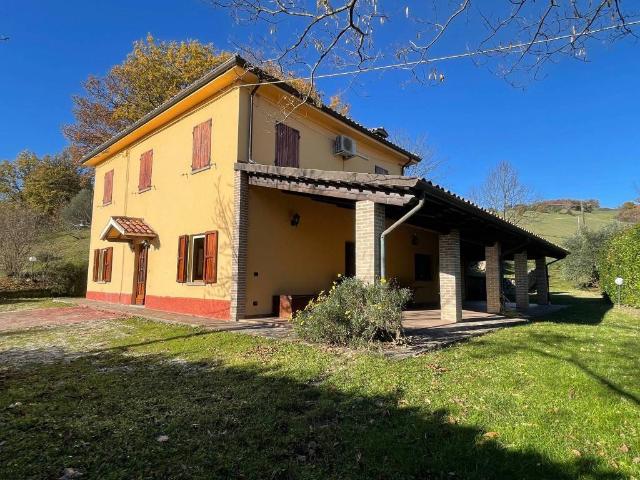 Villa Indipendente in vendita a Sassofeltrio, Reggio Emilia