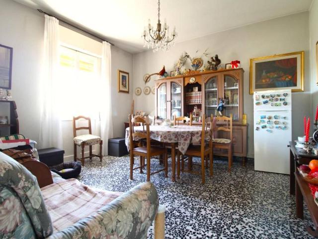Villa Indipendente in vendita a Unione dei comuni del Distretto Ceramico, Sassuolo