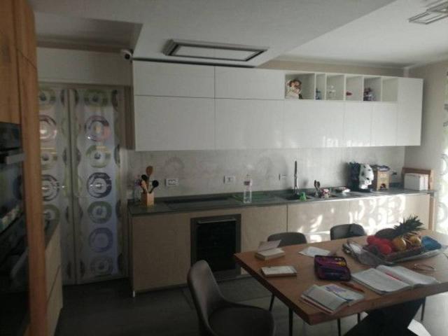 Villa Indipendente in vendita a Unione dei comuni del Distretto Ceramico, Sassuolo
