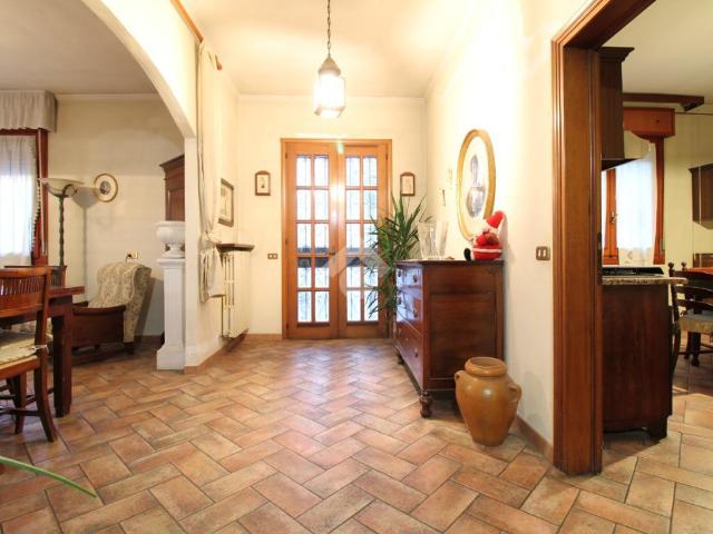Villa Indipendente in vendita a Unione dei comuni del Distretto Ceramico, Sassuolo