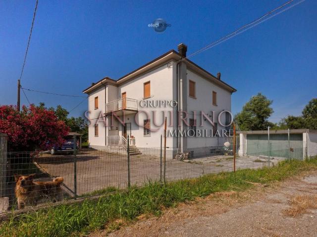 Villa Indipendente in vendita a Unione dei comuni del Distretto Ceramico, Sassuolo