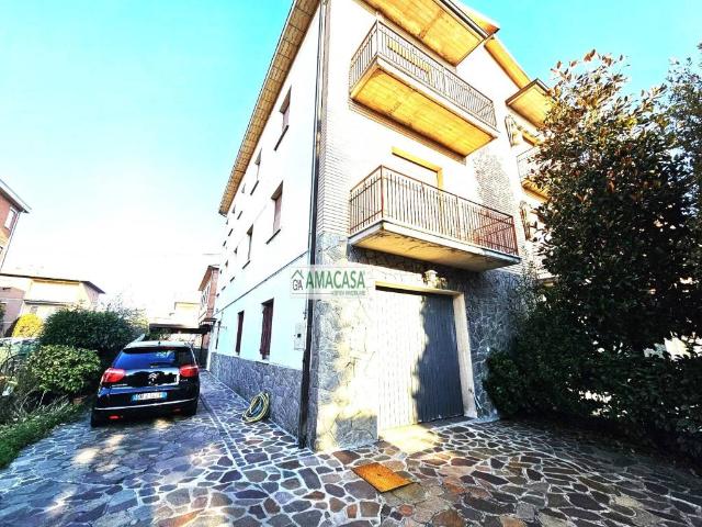 Villa Indipendente in vendita a Unione dei comuni del Distretto Ceramico, Sassuolo